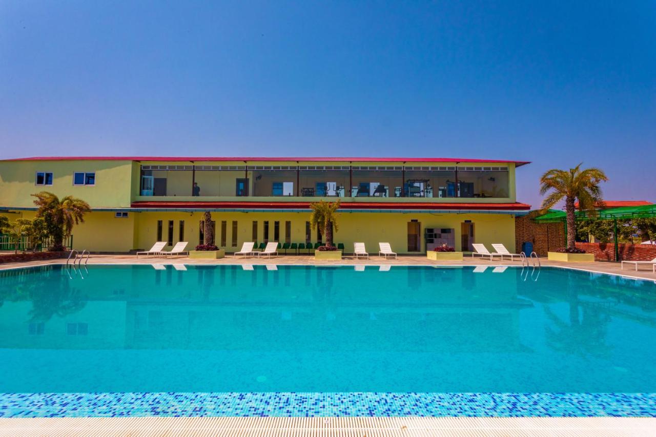 Lumbini Green Resort Bhagwanpur エクステリア 写真