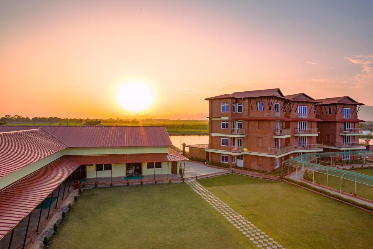 Lumbini Green Resort Bhagwanpur エクステリア 写真