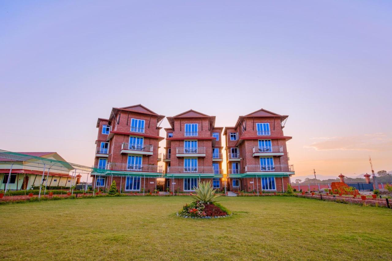 Lumbini Green Resort Bhagwanpur エクステリア 写真