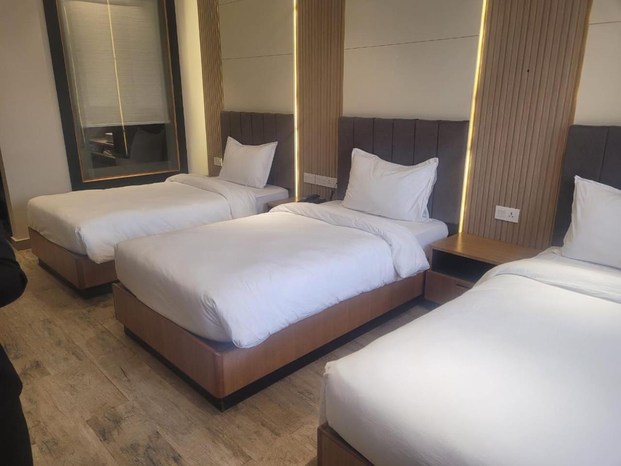 Lumbini Green Resort Bhagwanpur エクステリア 写真